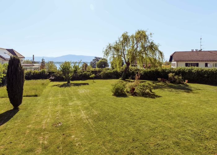 Terrain constructible avec vue lac