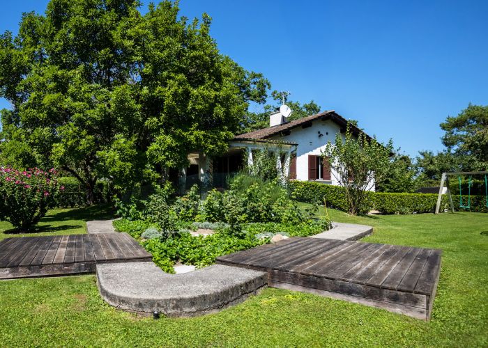 Detached villa